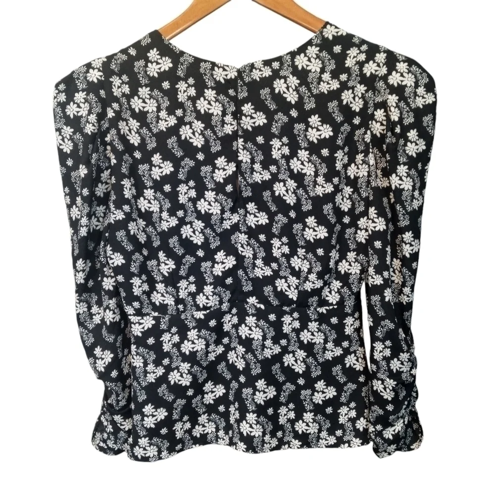 Astr The Label Floral Ditsy Shirred Puff Sleeve Blouse Top Black White Size Sm.